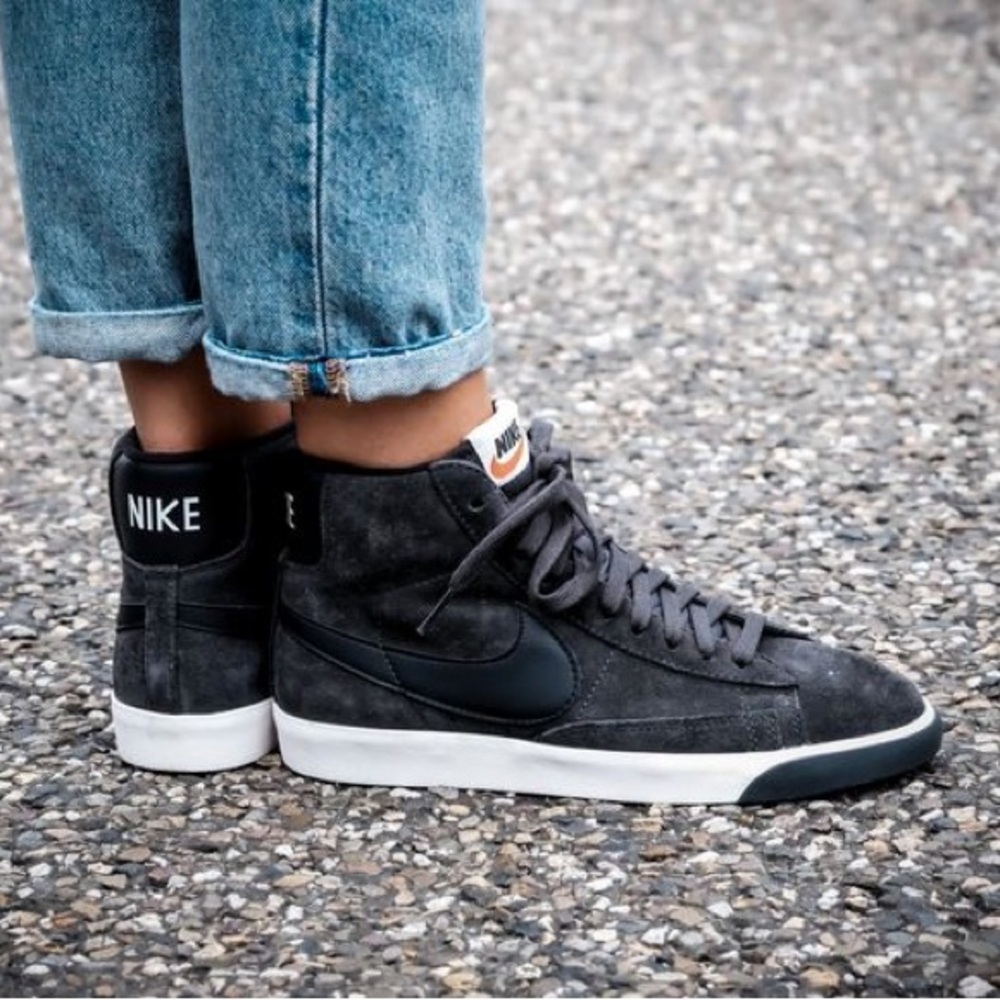 Nike Black and White Athletic Shoes
